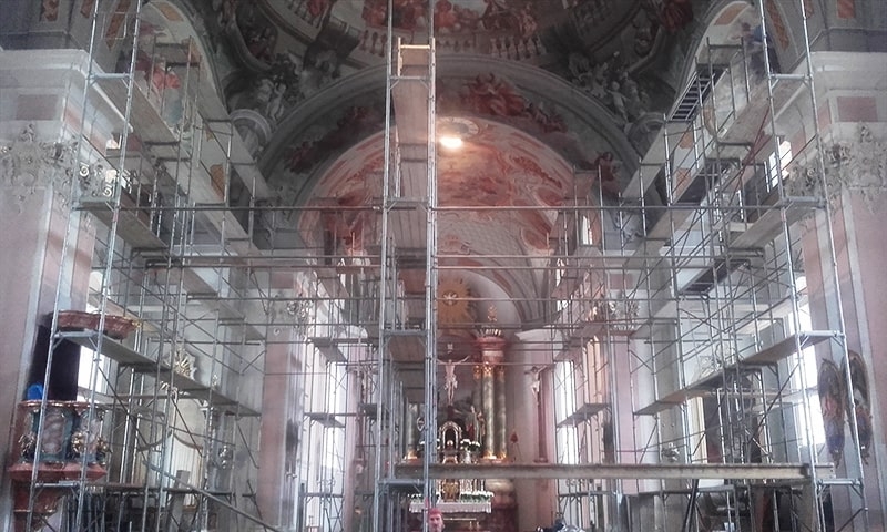 Geruest Kirchenrenovierung Innen